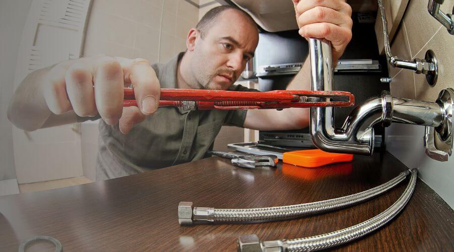 Expert burst pipe repair services in Weyanoke, LA